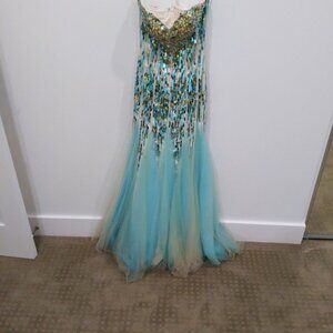 CINDERELLA Size 4 Blue Sequined Cocktail Party Formal Prom Dress